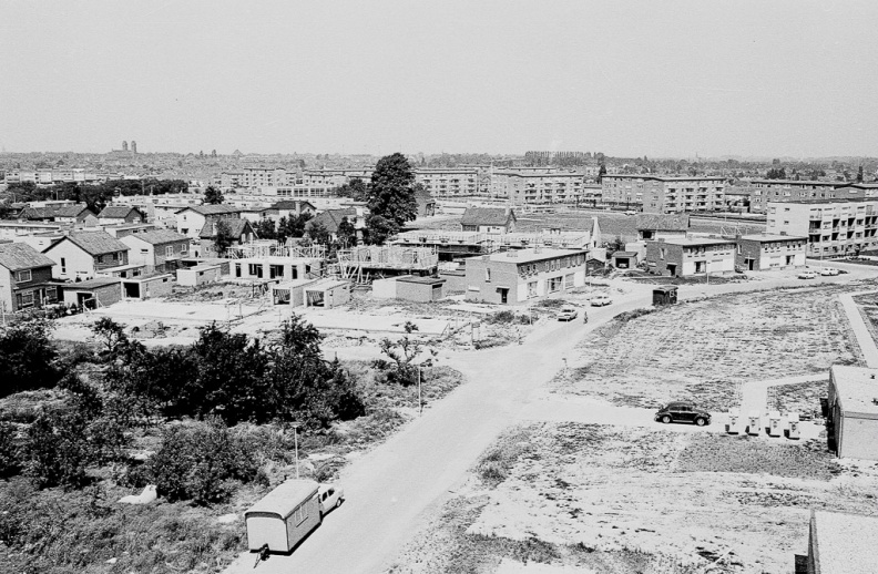 1969-07-B3aNNW1  Zuid-3 op achtergrond; foto Storcken36.jpg