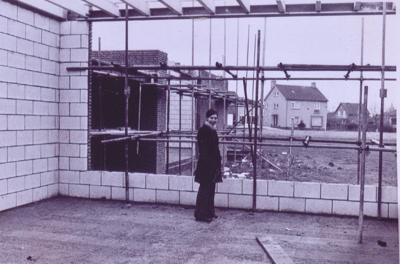 1973-12 Woelhuis2 bouw e Rijssemus.jpg