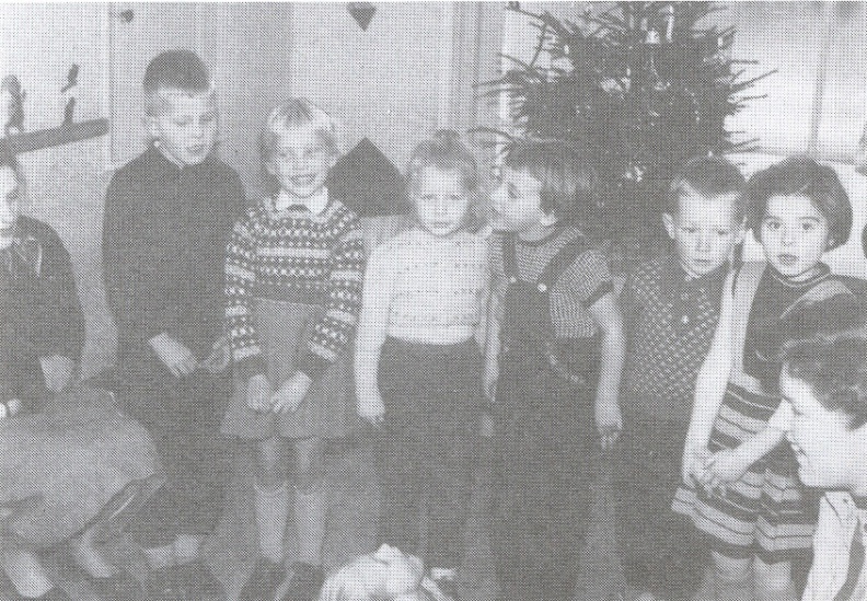 1953  Kleuters Potgieterlaan 4  Kerst.jpg