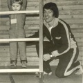 1975-1976  creche  in gymzaal met sportdocent Sef Vergoossen