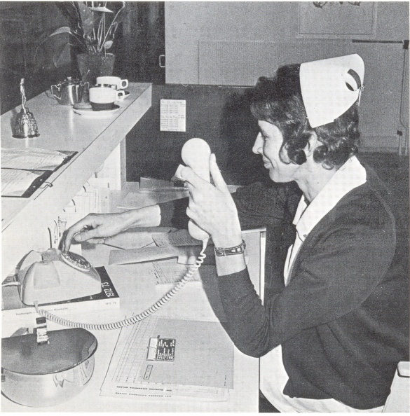 1973 ziekenhuis zusterspost.jpg