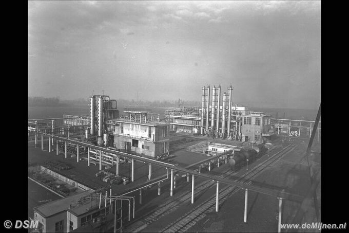 1955-01 01 Benzolfabriek Emma II  8161[1].jpg